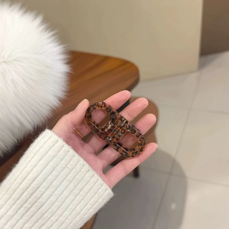 Magnetic hair root small hair clip for women