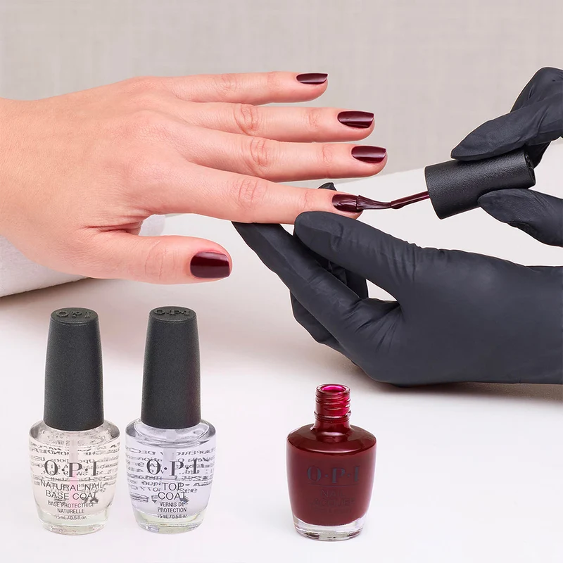 Opi Fall 2026 Most Requested Vampire State Building 15ml - smalto rosso sangue