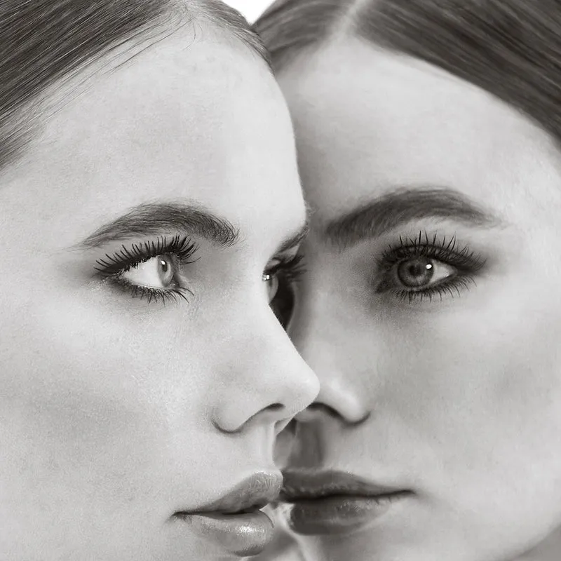 Mesauda femuline mascara tridimensionale