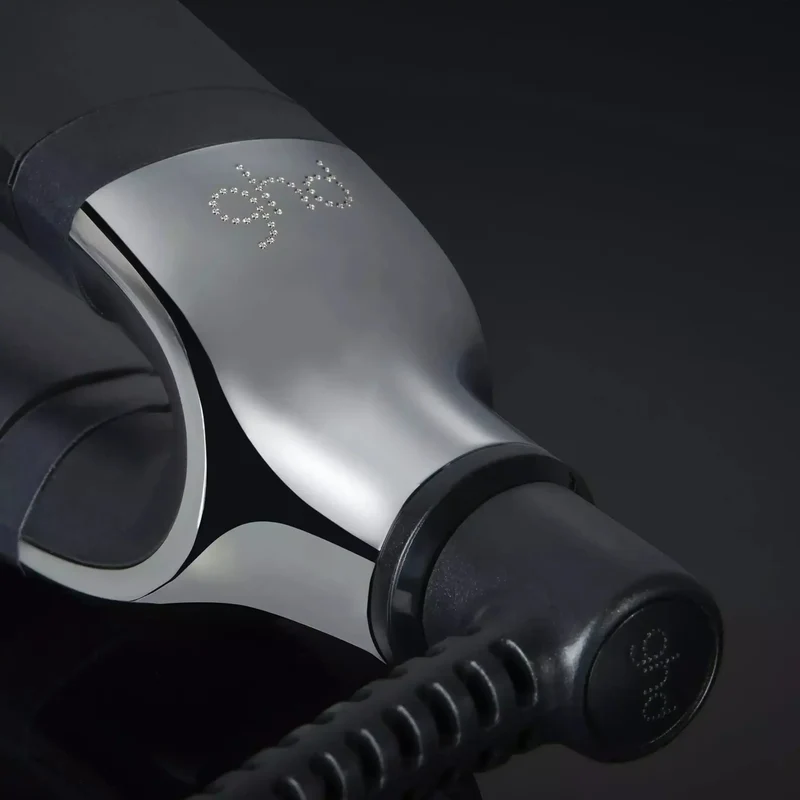 Ghd Platinum+ Gift Set – Piastra Professionale con Accessori Esclusivi