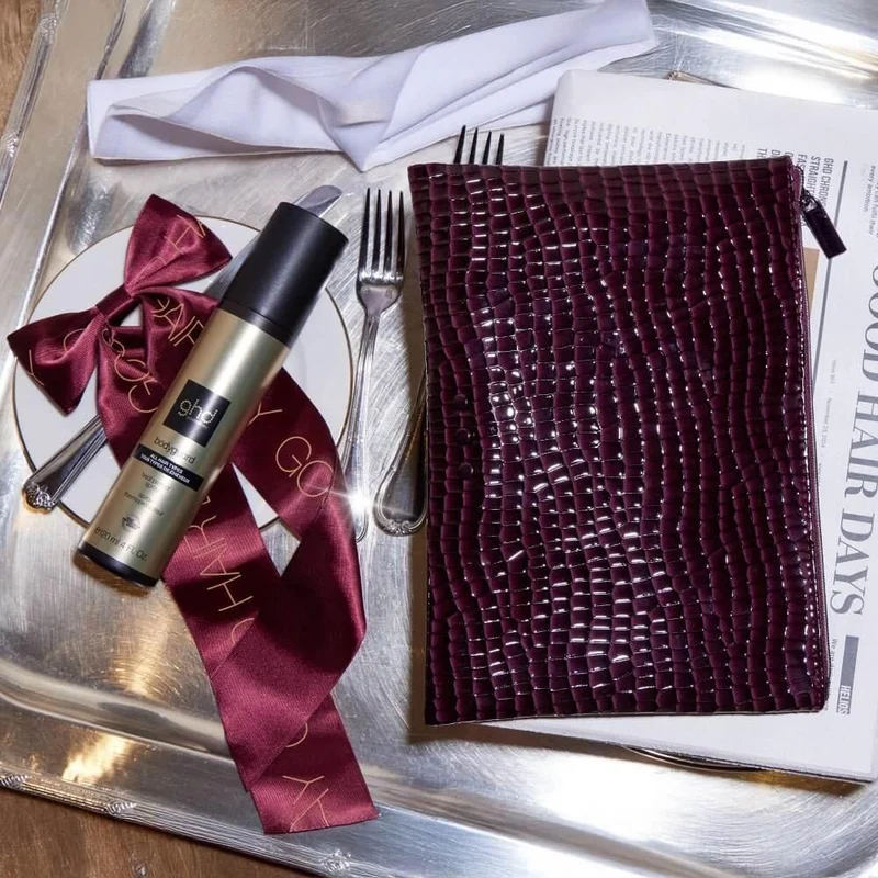 GHD Style Gift Set Cherry Chic con Ghd Bodyguard
