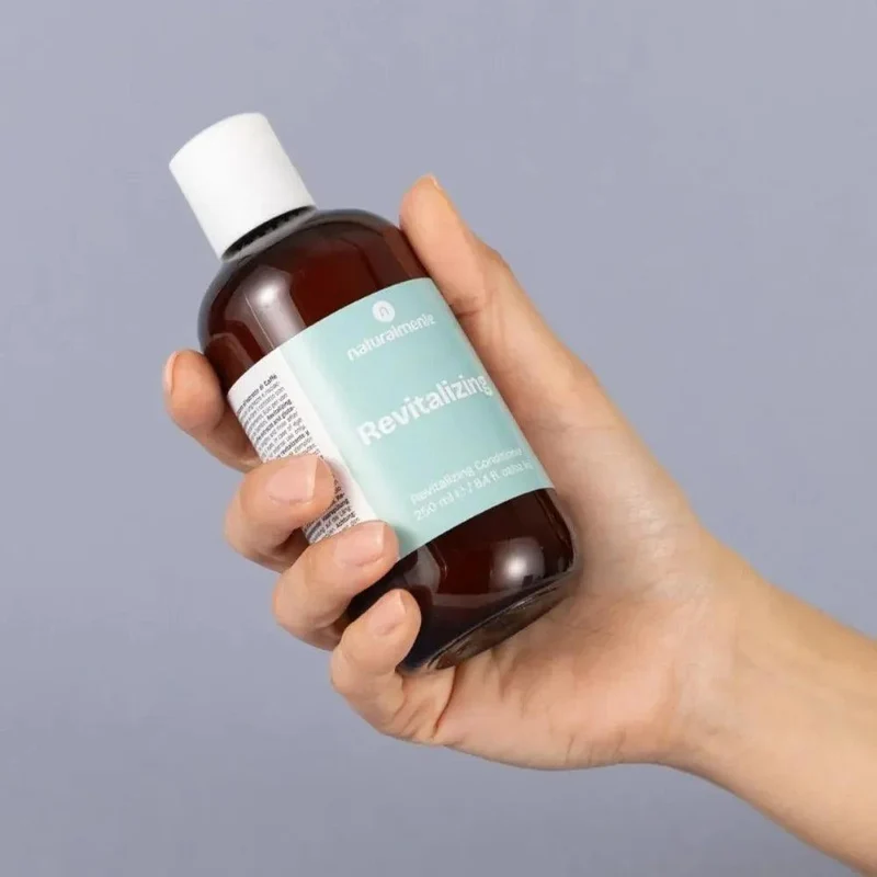 Naturalmente Revitalizing Conditioner Rivitalizzante e Idratante
