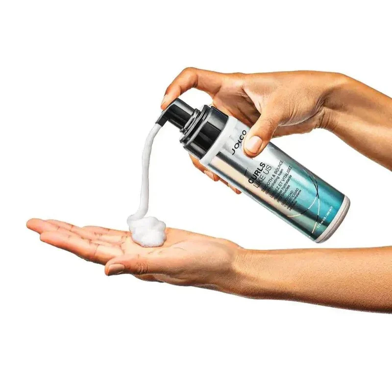 Joico Curls Like Us Smooth & Bounce Curl Hydrating Foam schiuma capelli ricci 200ml