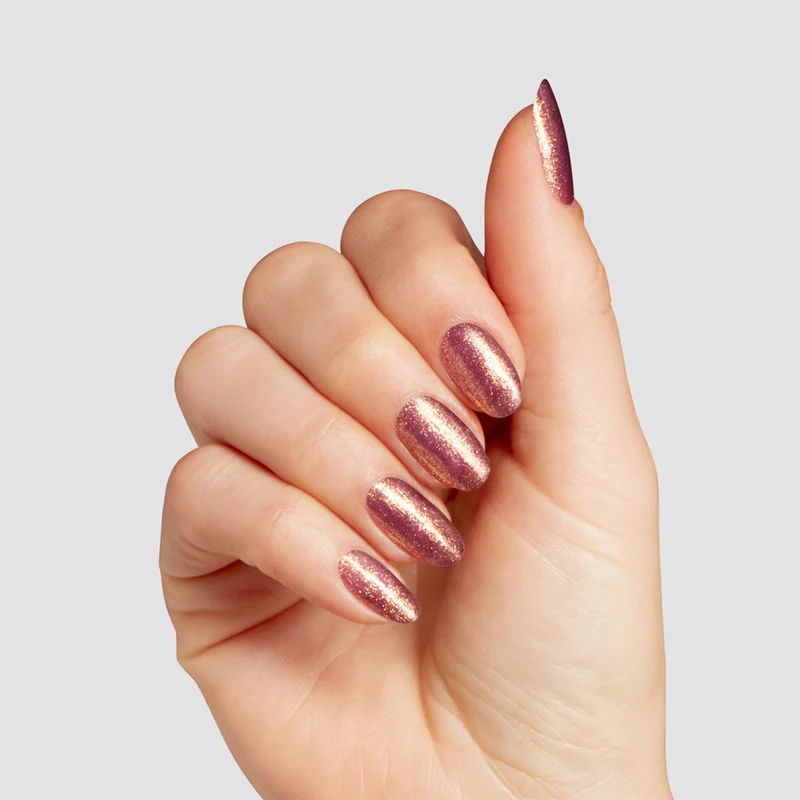 OPI Nail Laquer Holiday 25 Butter Me Up Toffee 15ml - Smalto OPI marrone