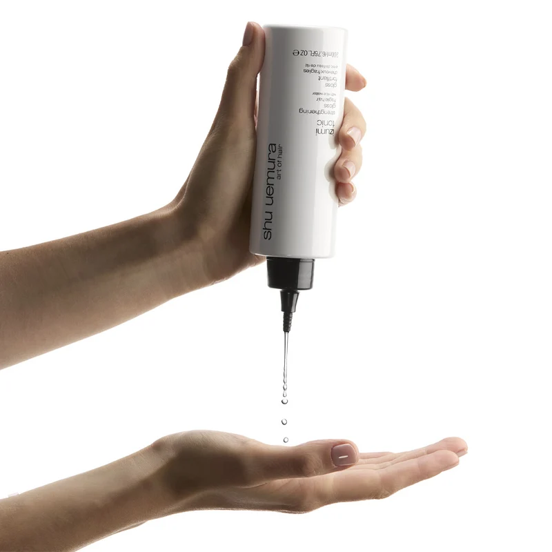Shu Uemura Izumi Tonic Strenghthening Gloss Fragile Hair 200ml - tonico rinforzante illuminante