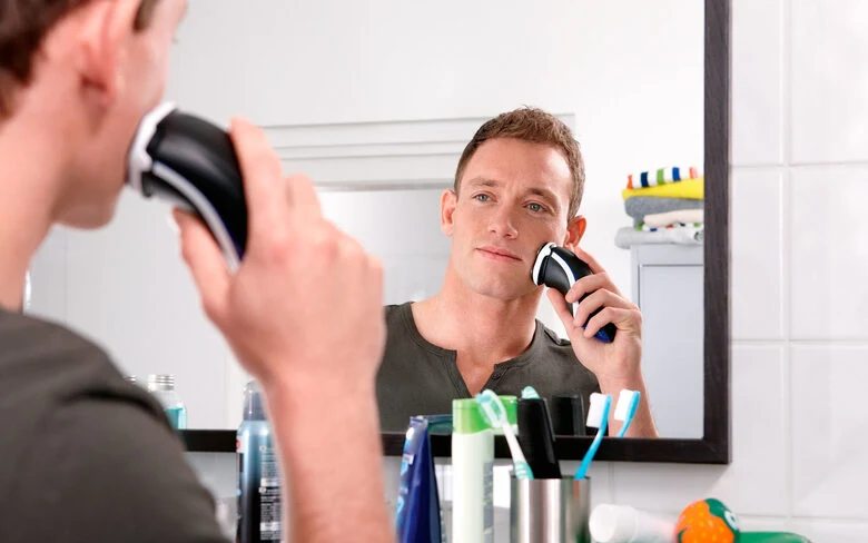 Philips SHAVER Series 3000 Rasoio elettrico per rasatura a secco PT711/17