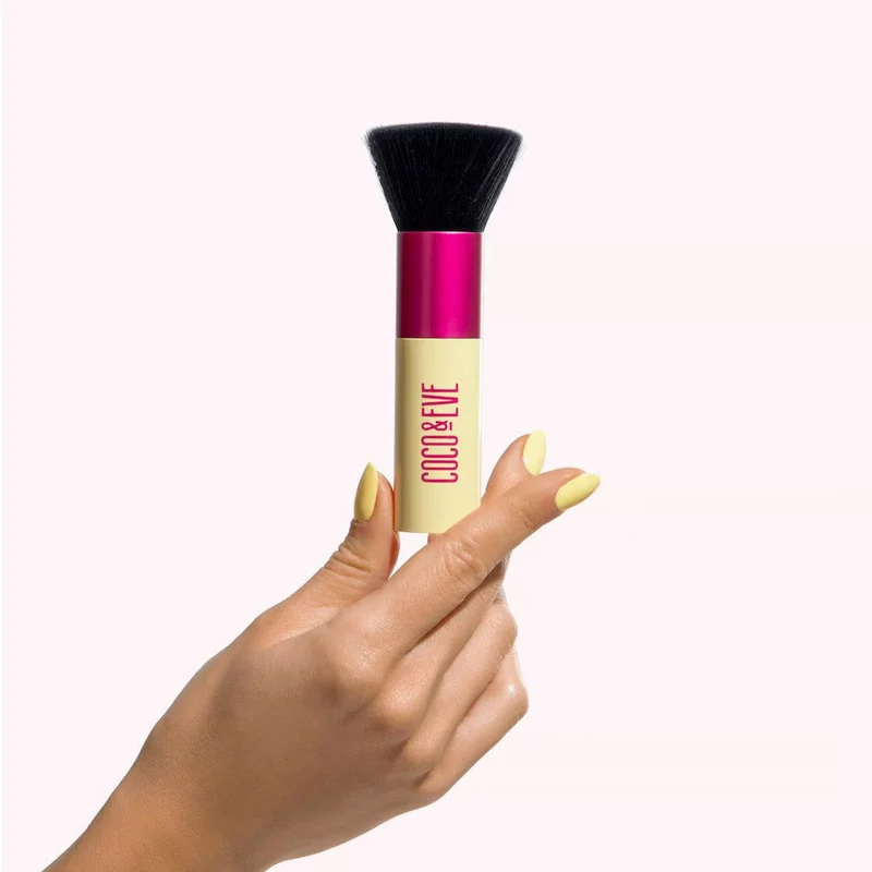 Coco & Eve Sunny Honey Delux Vegan Kabuki Brush - pennello applicatore autoabbronzante