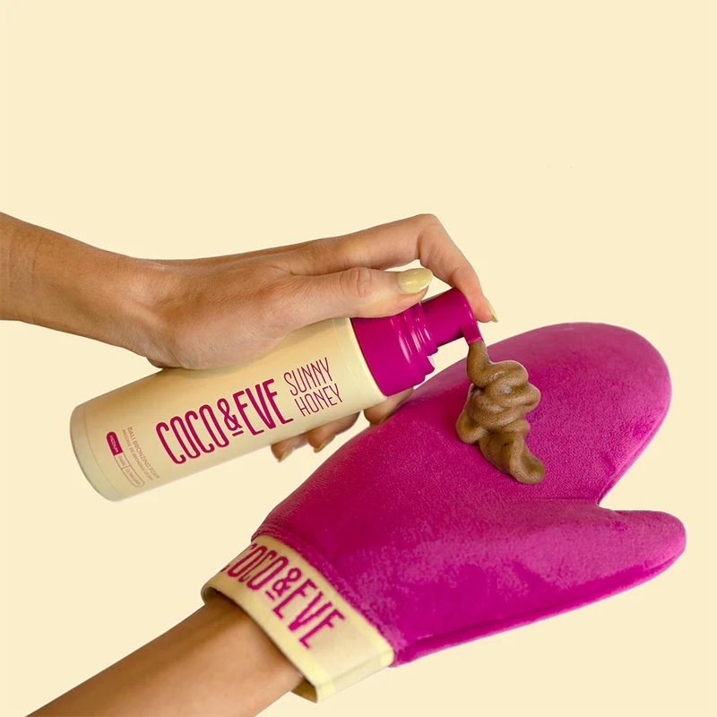 Coco & Eve Sunny Honey Soft Velvet Self Tan Mitt - guanto applicatore autoabbronzante