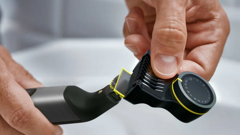 Philips OneBlade Pro 360 Rasoio QP6652/61 Face + Body