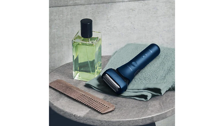 Panasonic ES-LT4B Rasoio Trimmer Blu