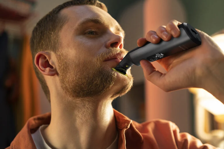 Philips OneBlade Pro 360 QP6651/61 Face + Body