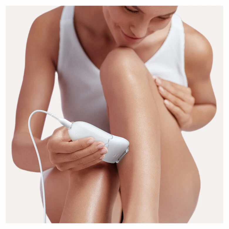 Braun Silk-épil 5 -825 Power Epilatore Donna Primi Utilizzi Delicato Con Filo Senza Interruzioni, Testina Radente, Cappuccio Regolator