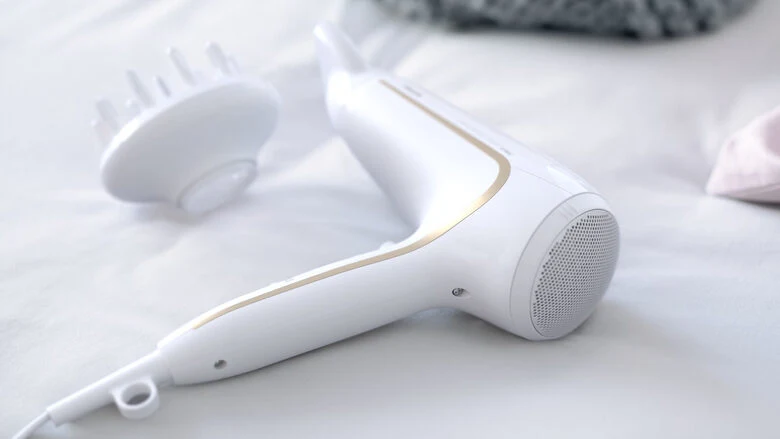 Philips ThermoProtect Ionic Asciugacapelli Ionic Care 2200 W