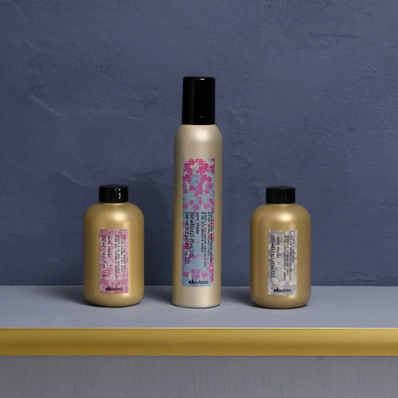 Davines MORE INSIDE Questa è una Cera Illuminante 75ml