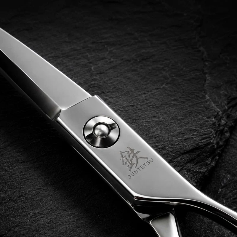 Serie Juntetsu Premium: forbici per spada in cobalto