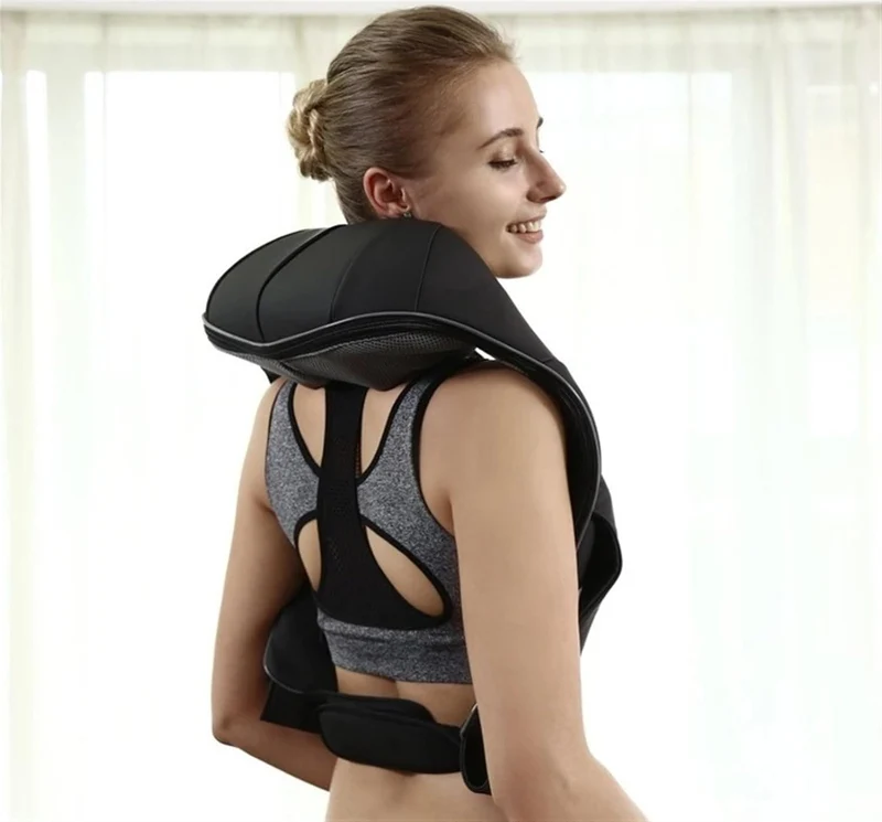 Massaggiatore Cervicale e Schiena Shiatsu con Riscaldamento - Allevia Tensioni Muscolari e Favorisce il Benessere (Nero)