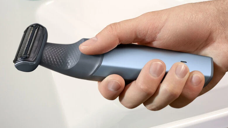 Philips BODYGROOM Series 3000 Rasoio delicato Bodygroom utilizzabile sotto la doccia