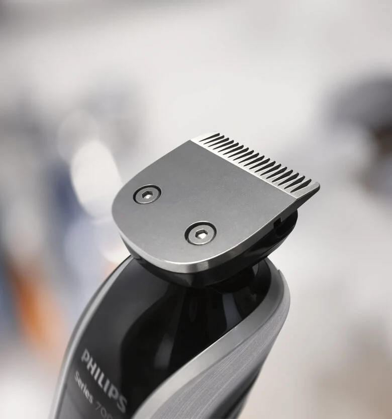 Philips MULTIGROOM Series 7000 Kit multifunzione impermeabile VISO, CORPO, CAPELLI QG3380/16