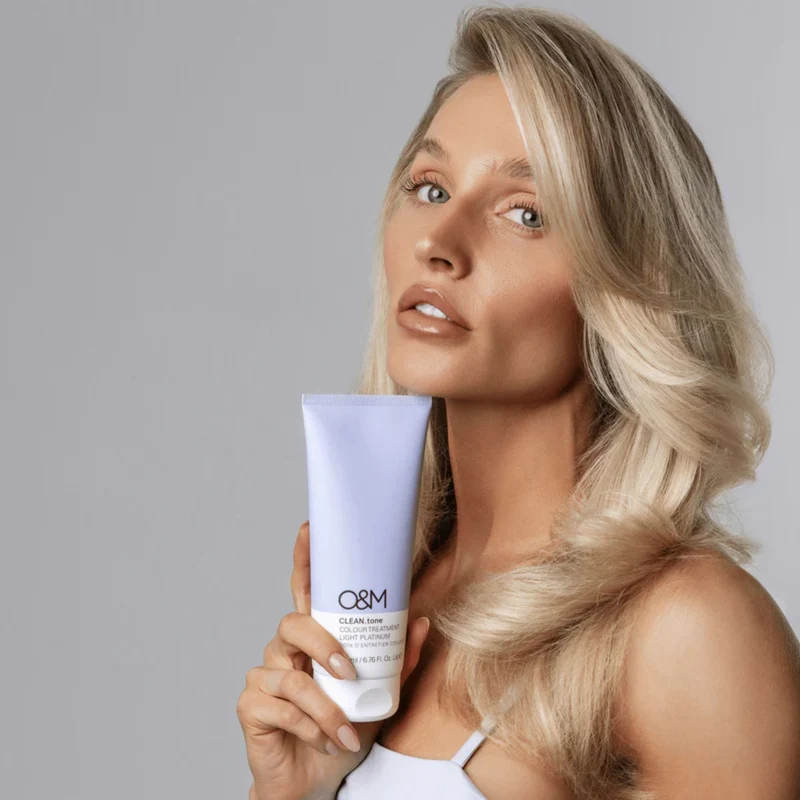 O&M CLEAN.tone Light Platinum Colour Treatment 200ml