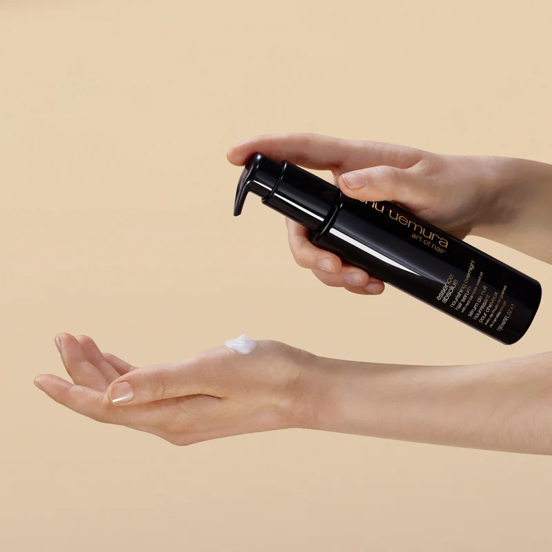 Shu Uemura Essence Absolue Overnight Serum 150ml per Capelli Secchi, Crespi e Spenti