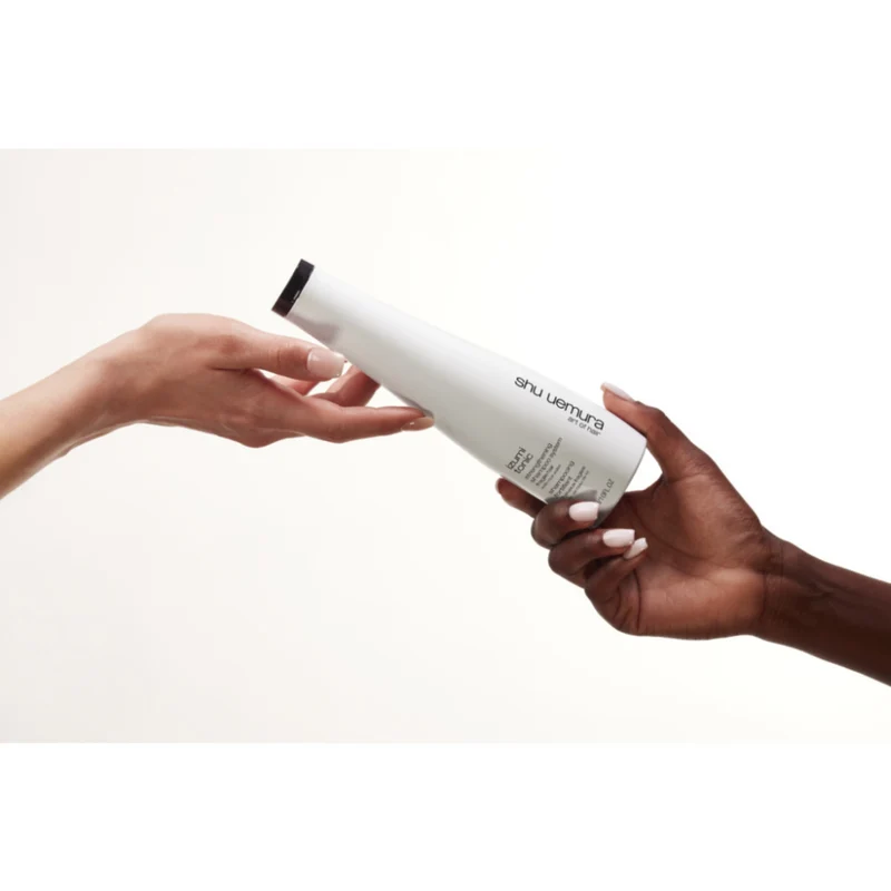 Shu Uemura Izumi Tonic Shampoo 300ML – Shampoo per Capelli Fragili