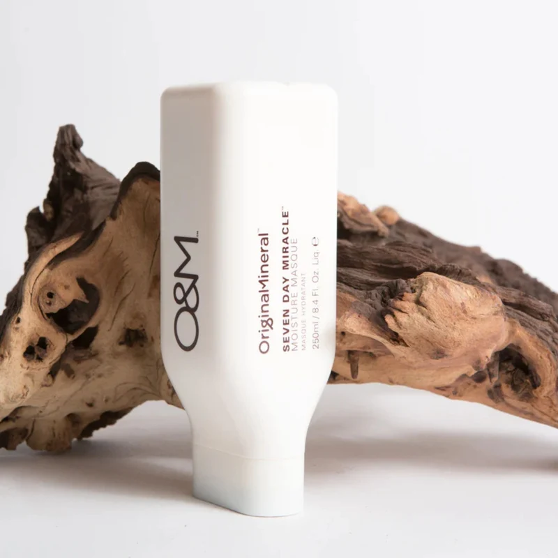 O&M Seven Day Miracle Moisture Masque 250ml
