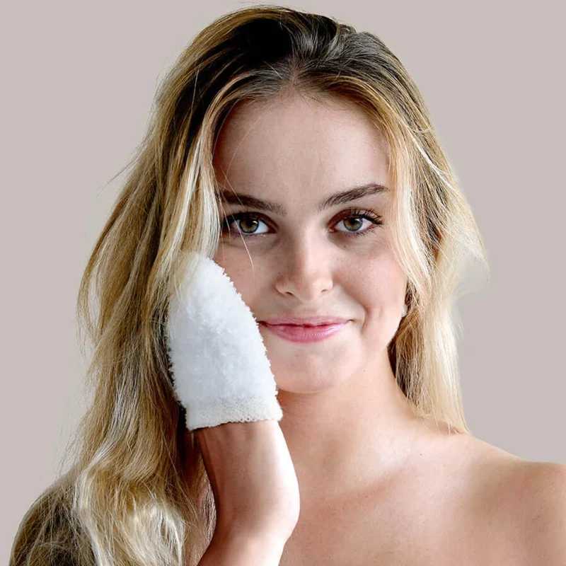 Gant nettoyant et démaquillant ultra-doux FluffyMini