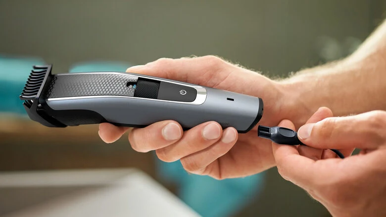 Philips BEARDTRIMMER Series 5000 Rifinitore per barba con impostazioni di precisione da 0,2 mm