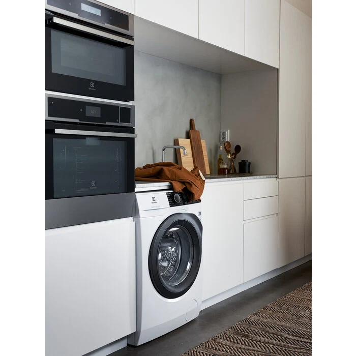 Electrolux PerfectCare 700 lavasciuga Libera installazione Caricamento frontale Bianco E