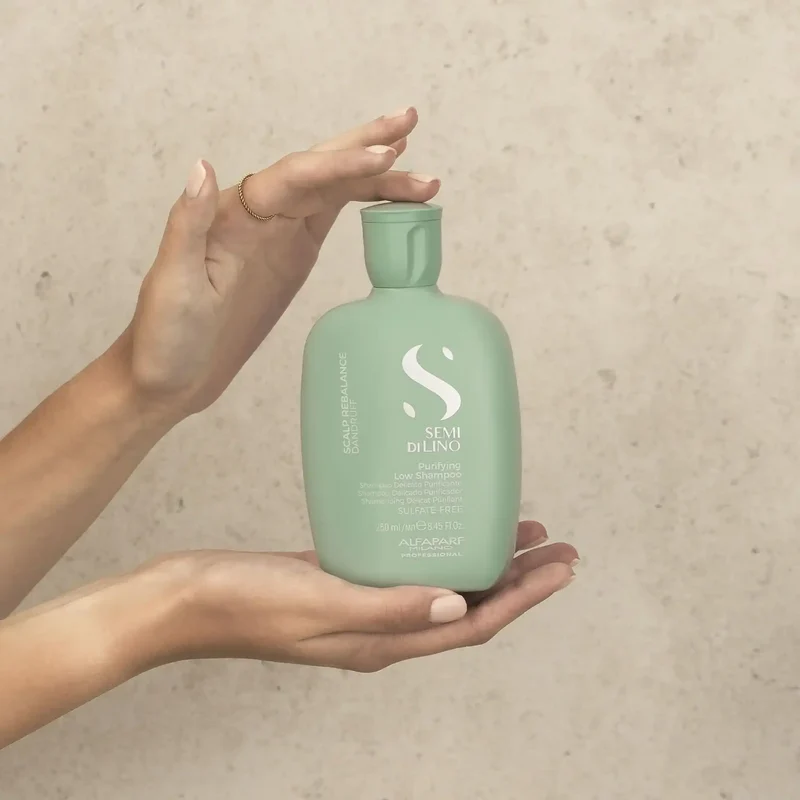 Alfaparf Semi Di Lino Scalp Rebalance Purifying Low Shampoo 250ml - Anti-Forfora per Forfora Secca o Grassa